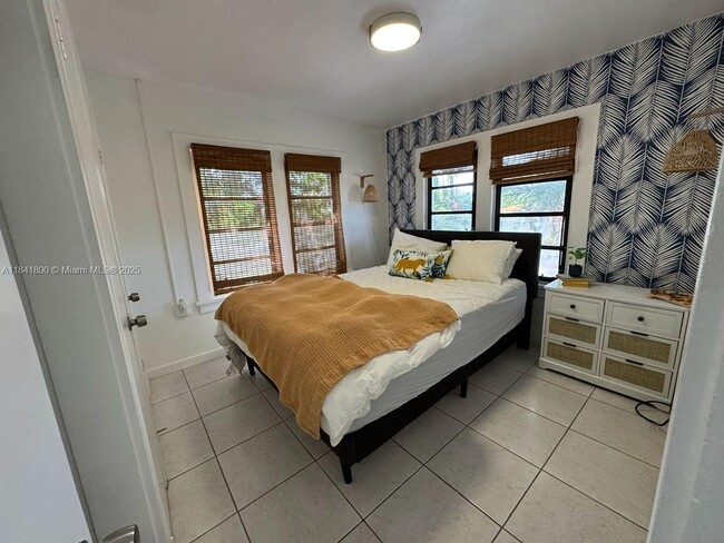 Foto del edificio - 3901 SW 6th St