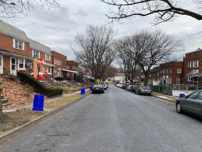 Foto del edificio - 2430 Mercer St