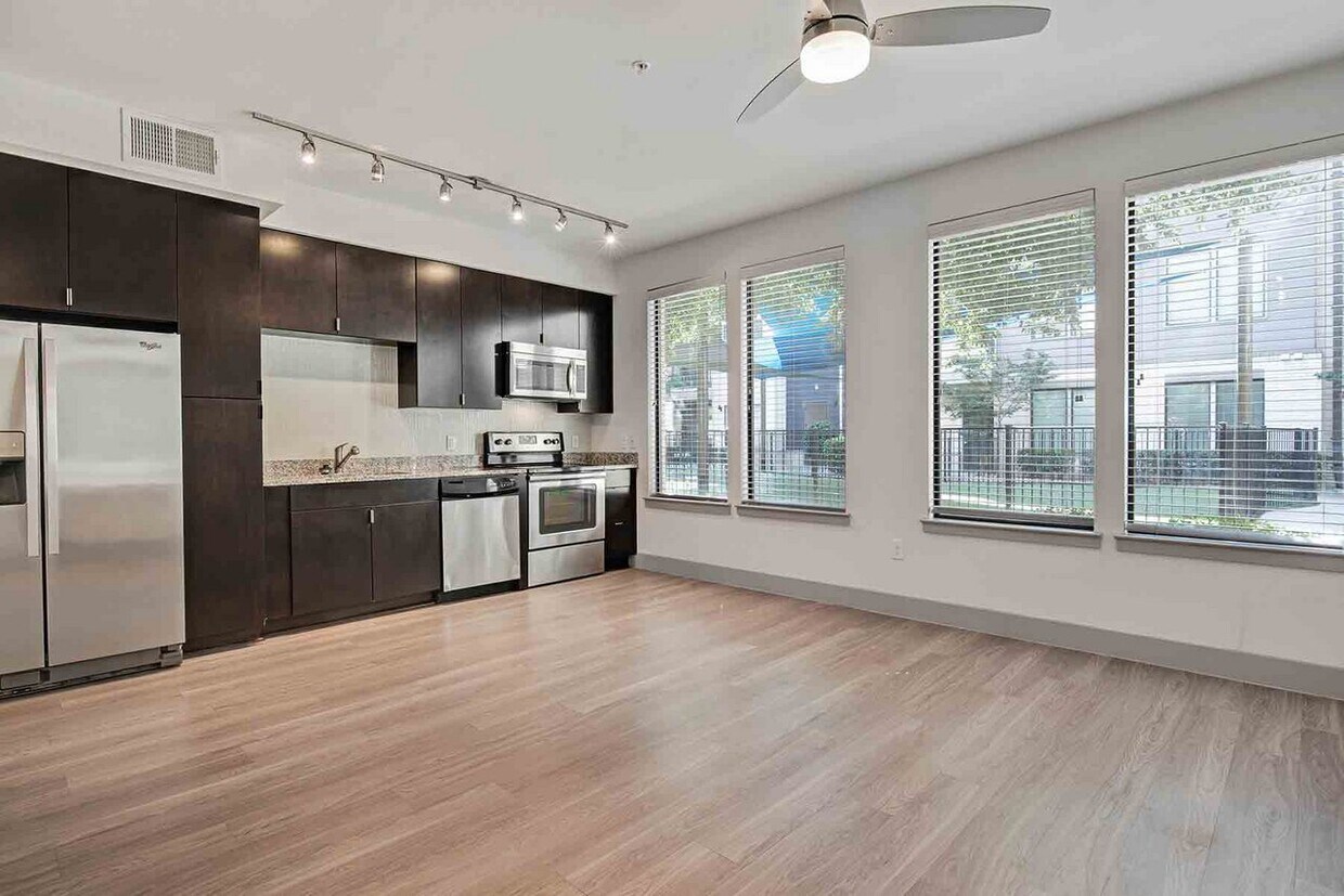 Park West Apartments Dallas, TX