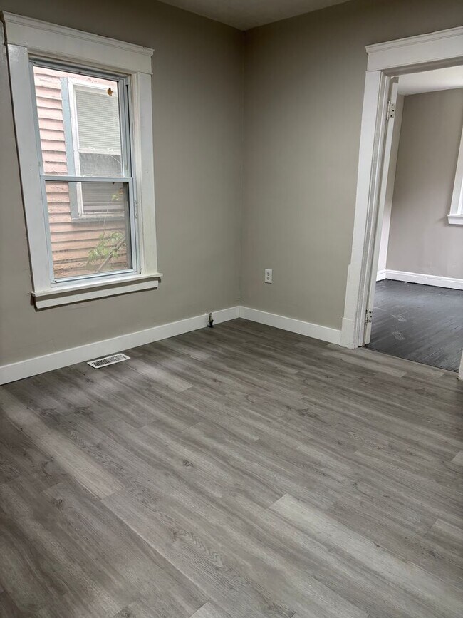 Foto del edificio - Section 8 & Eden Welcomed! 3 Bedroom home ...