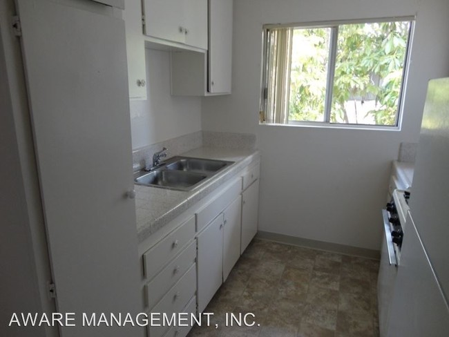 Foto del edificio - 4254 Highland Ave