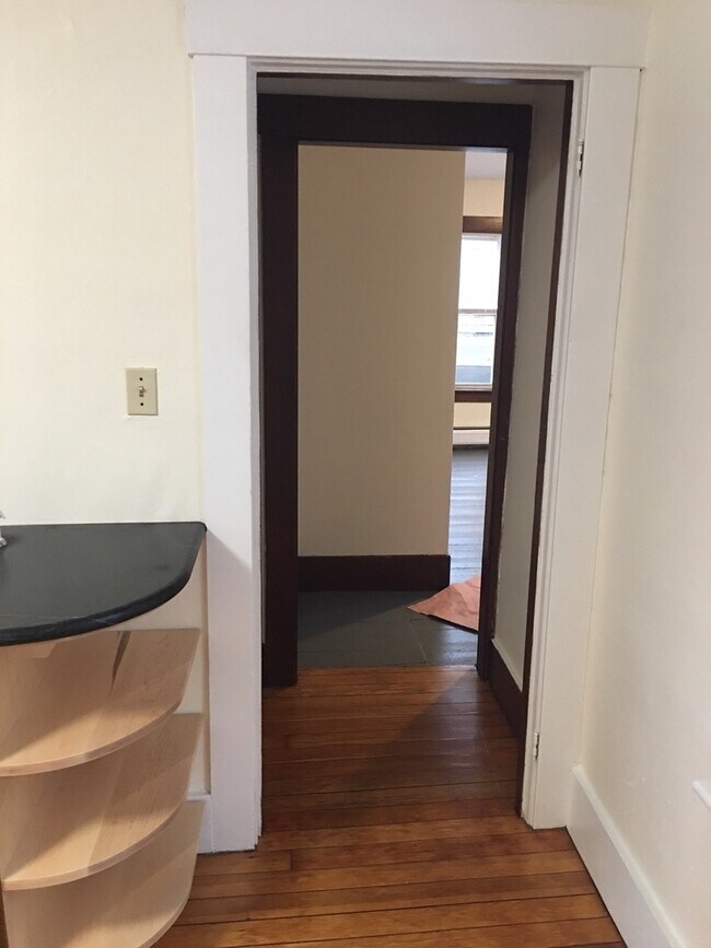 Foto del edificio - 144-146 Elliot St