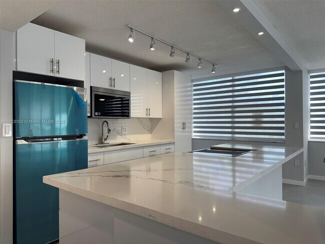Foto del edificio - 1300 NE Miami Gardens Dr
