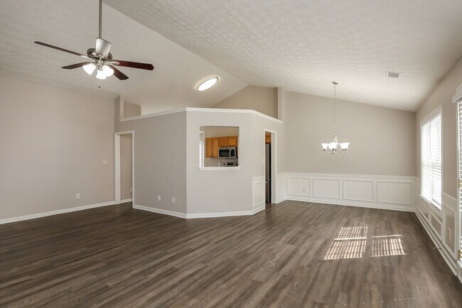 Building Photo - 2435 Cordillo Dr