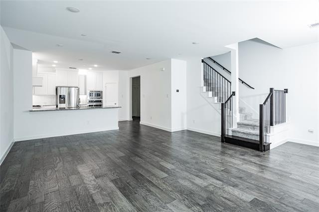 Building Photo - 1404 Navasota Trail