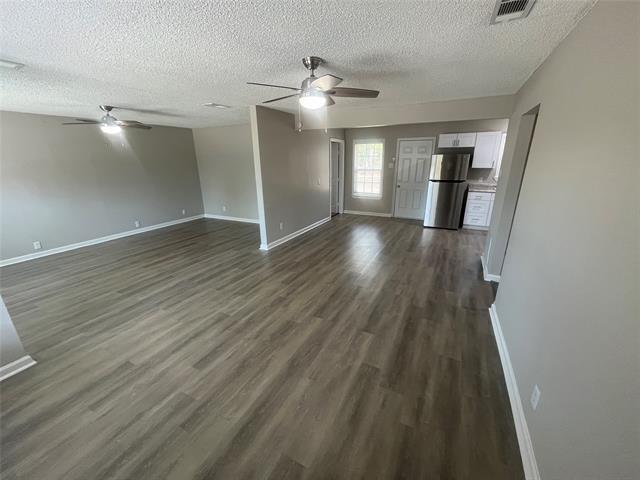 Foto del edificio - 9415 Musgrave Dr