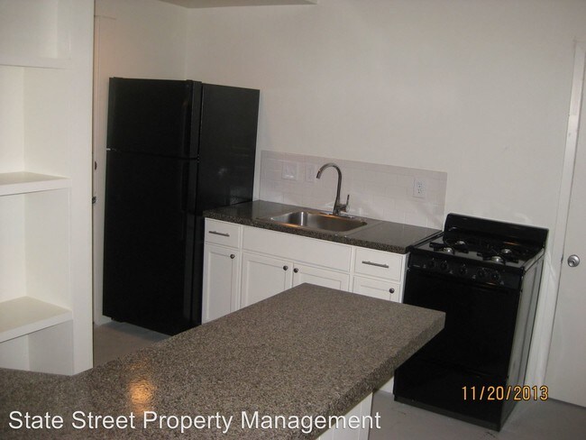 Foto del edificio - 302 E 30th St