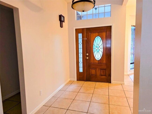 Foto del edificio - 28 Warbler Ave