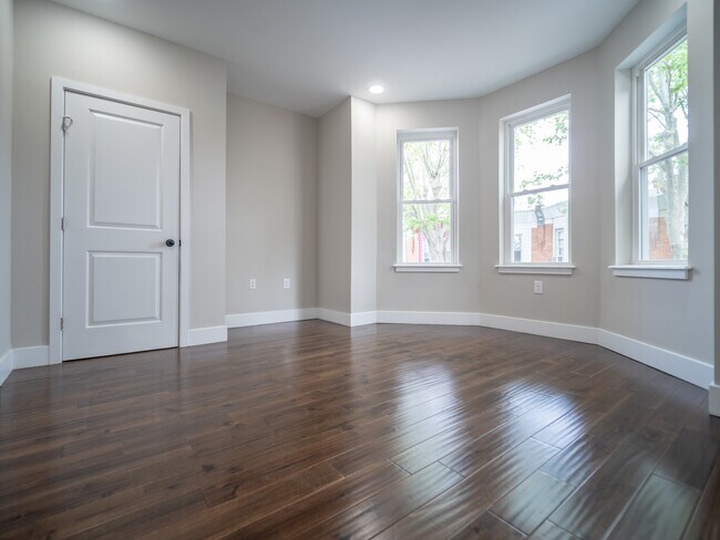 Foto del edificio - 2930 Nicholas St