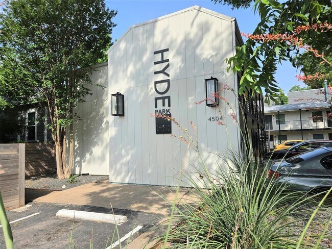 Foto del edificio - 4504 Speedway