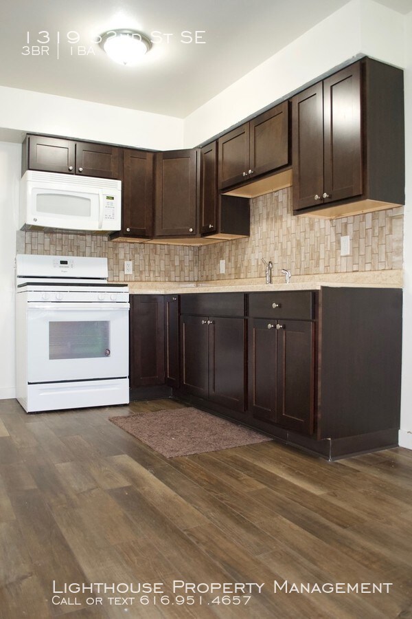 Foto del edificio - Two Bedroom Duplex in Kentwood