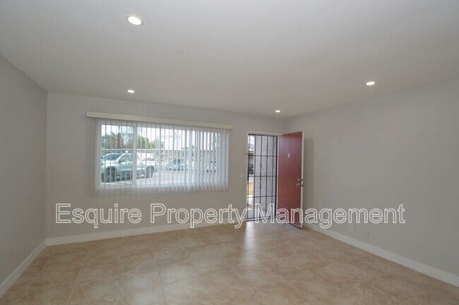Building Photo - 1834/1840/1850 PERICLES ST