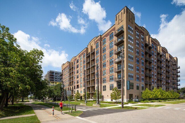 Foto del edificio - Stunning One-Bedroom Apartment with Modern...