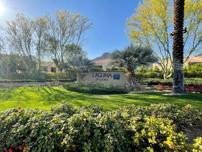 Foto del edificio - COMING SOON ! LOVELY 3 Bedroom/ 2 Bathroom Home in Laguna De La Paz!