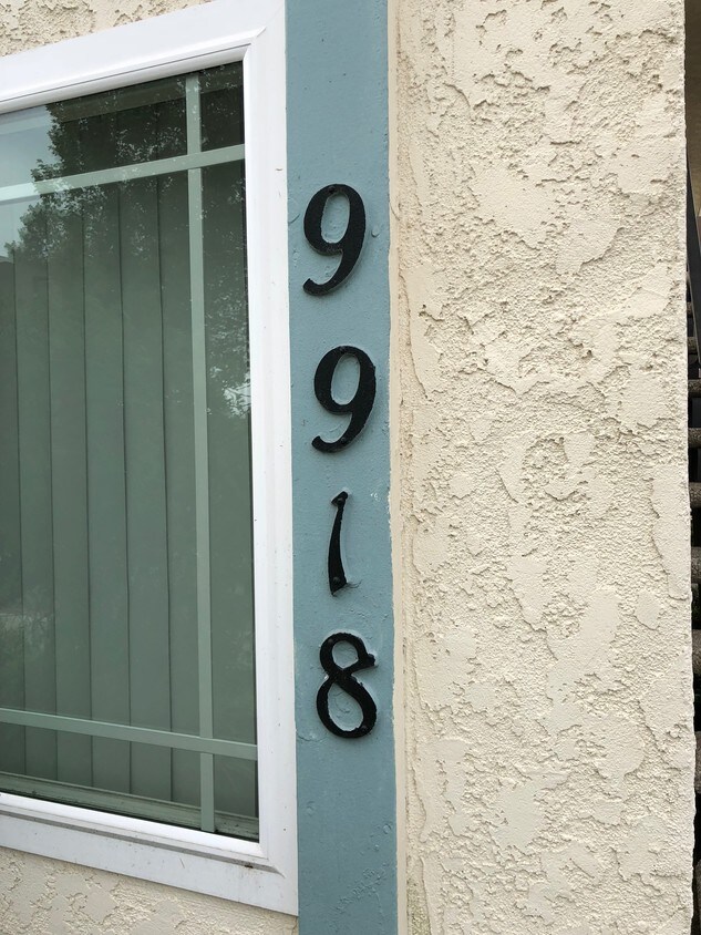 Foto principal - 9918 Belmont St