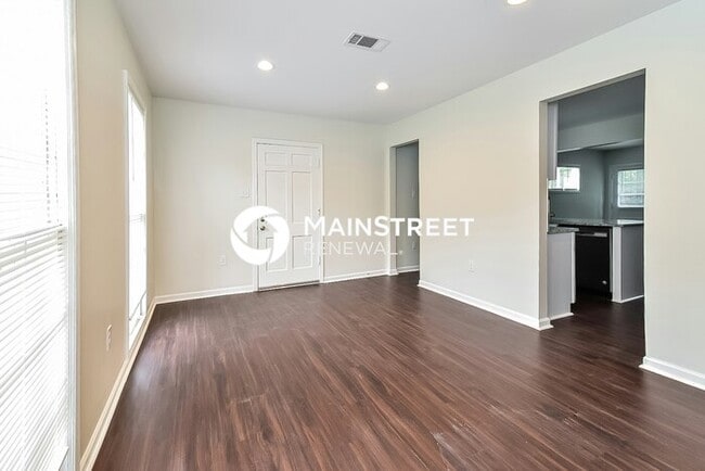 Building Photo - 3 Bedroom Pet-Friendly Home in Memphis, TN with Main Street Renewal