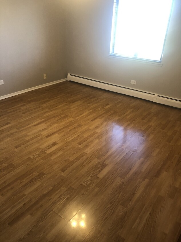 Primary Photo - 140 S La Londe Ave