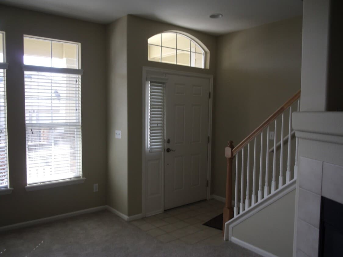 Primary Photo - Highlands Ranch - 2 Story Townhome (83ST)