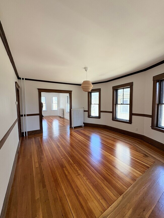 2do piso Comedor Sala de estar más allá - 14 Liberty Ave