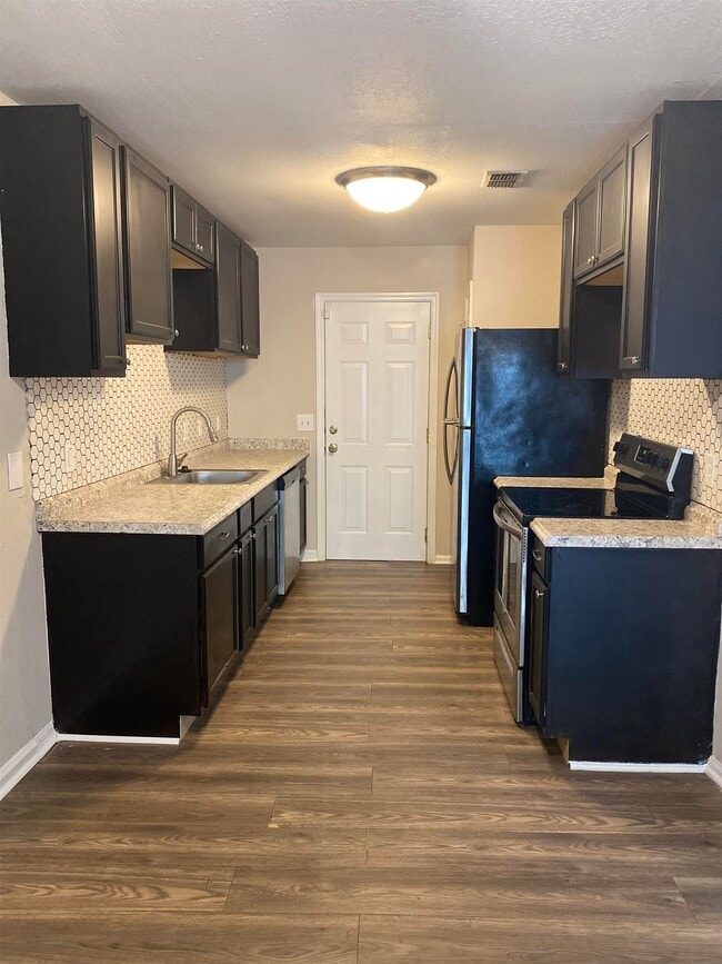 Building Photo - 2854 Botany Pl