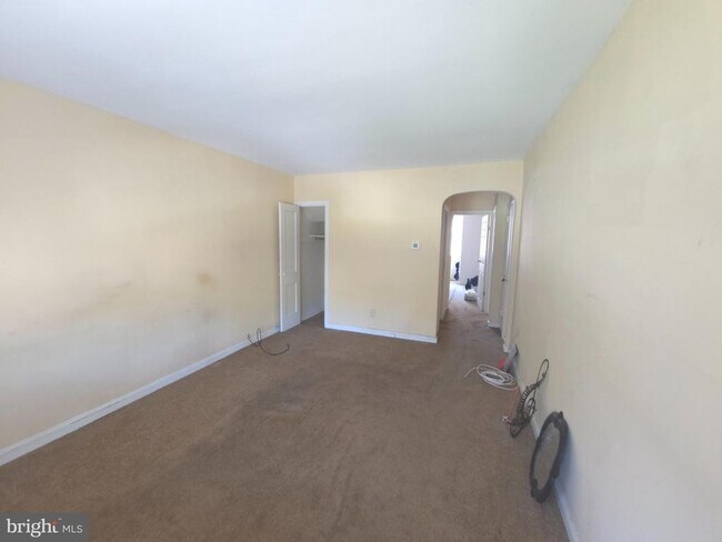 Building Photo - 854 Windermere Ave