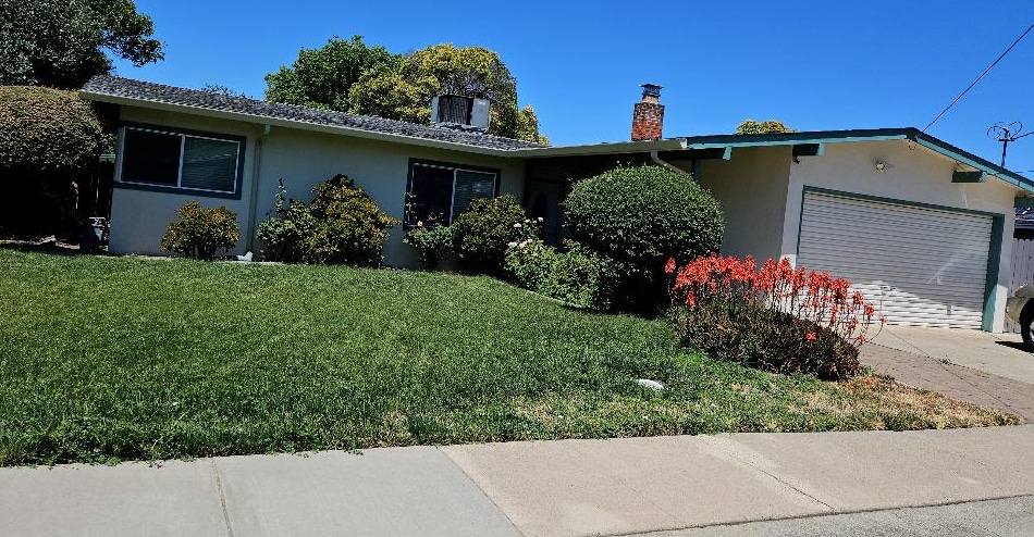 Primary Photo - 2749 Eastgate Ave