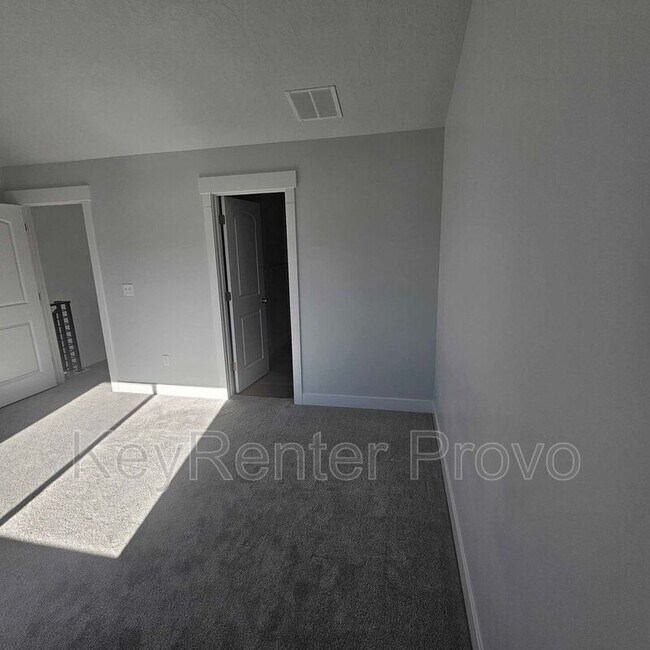 Foto del edificio - 1297 Dawes Wy