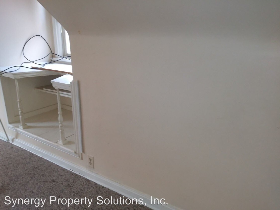 Foto principal - 396 Davis Rd