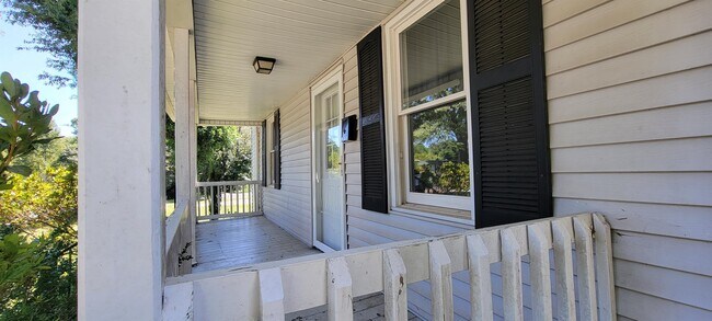 Foto del edificio - 706 Maple St