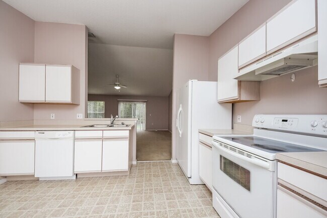 Foto del edificio - 155 Pompei Dr