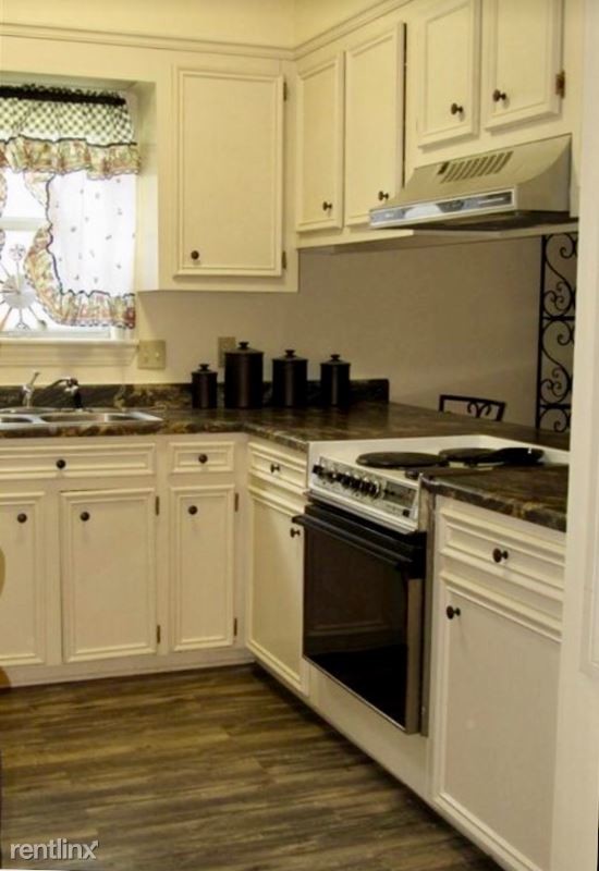 Foto del edificio - 227 Brenhaven Blvd