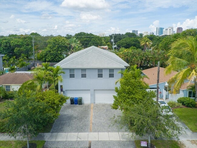 Building Photo - 619 SW 17th St