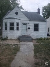 Building Photo - 18530 Plainview Ave