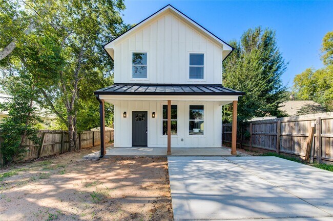 Foto del edificio - 11 E Obryant St