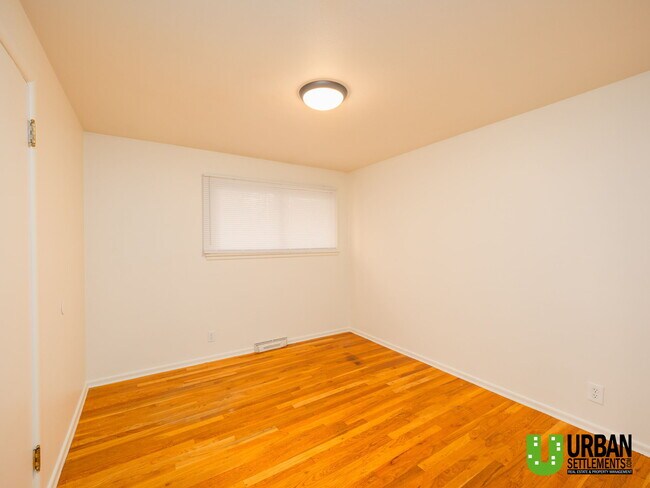 Building Photo - 13104 E Desmet Ave