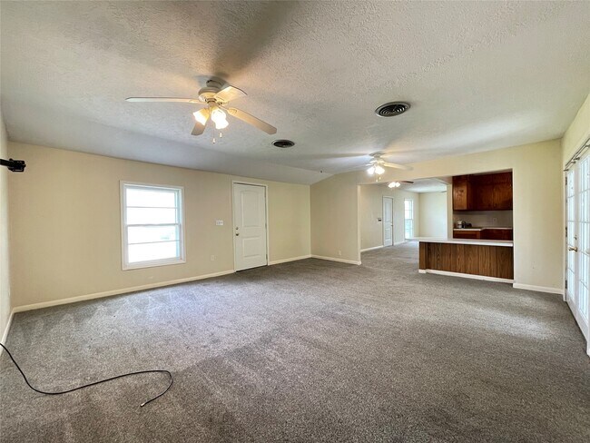 Foto del edificio - 140 Laurel St