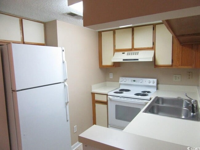 Foto del edificio - 1100 Possum Trot Rd