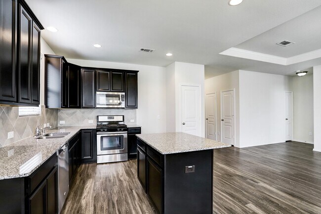 Building Photo - 30214 Live Oak Way