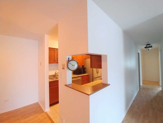 Building Photo - 1422 Stonebridge Cir