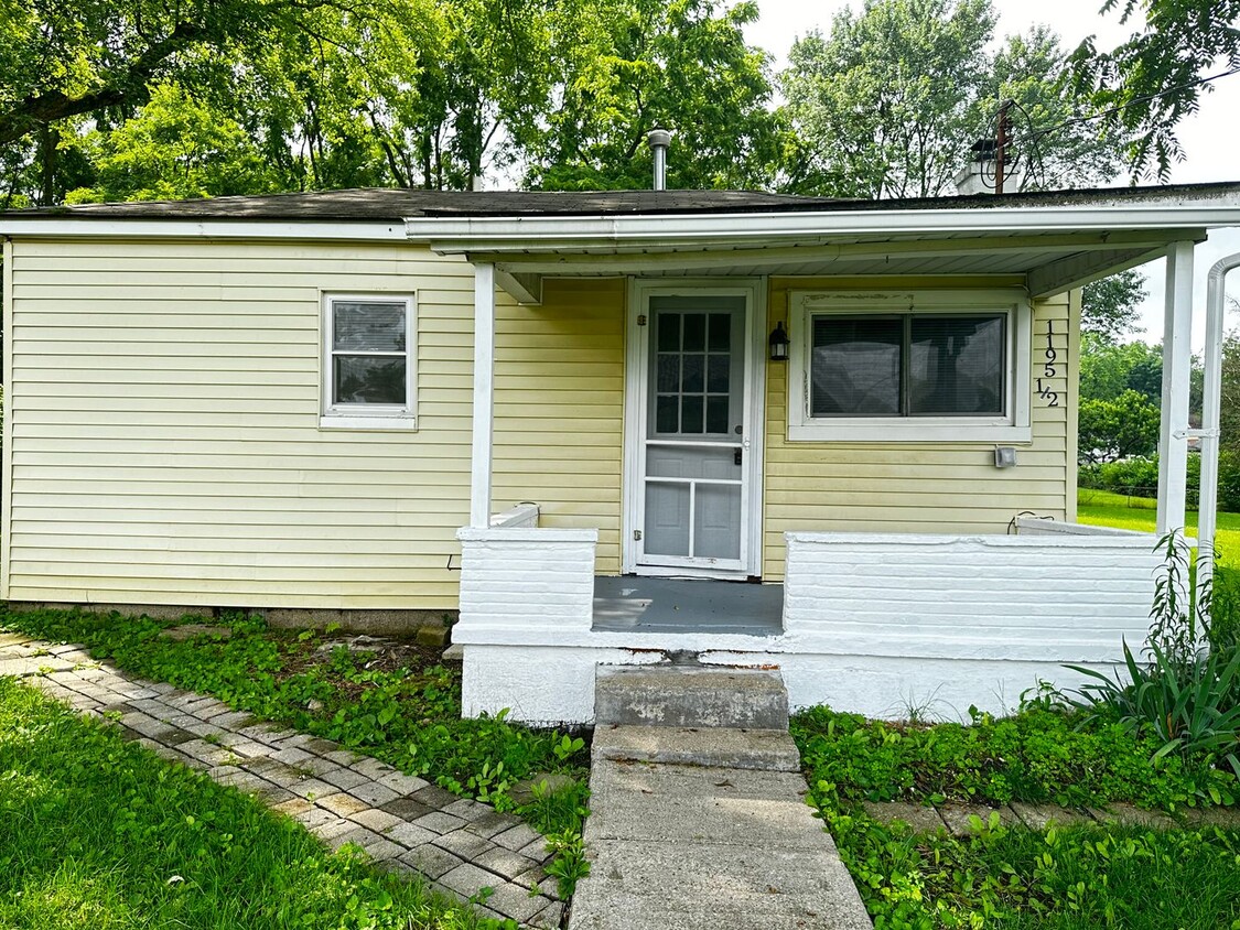 Primary Photo - 1195 Faber Ave