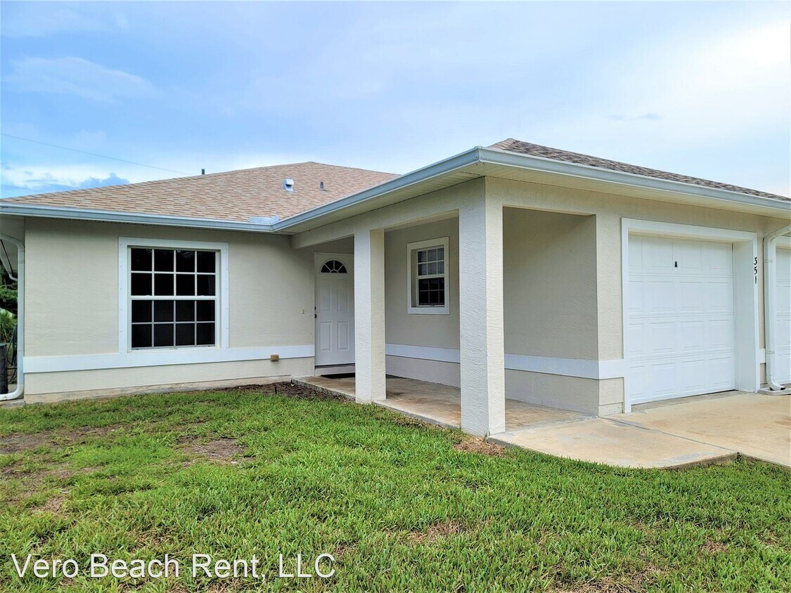 Primary Photo - 3 br, 2 bath House - 351 Del Monte Rd. Unit A