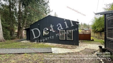 Building Photo - 22276 Miller Bay Rd NE