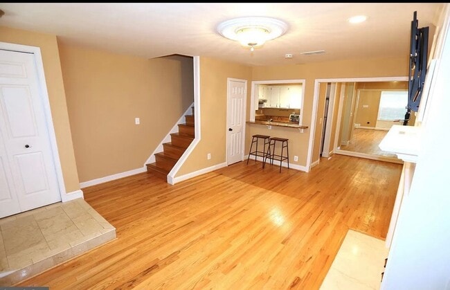 Building Photo - Updated North Bethesda Townhome — 3 Bedroo...