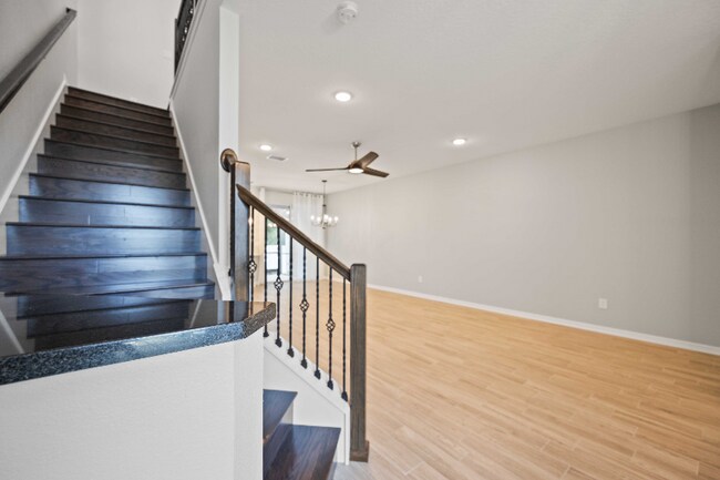 Building Photo - 3040 Via Sienna Cir