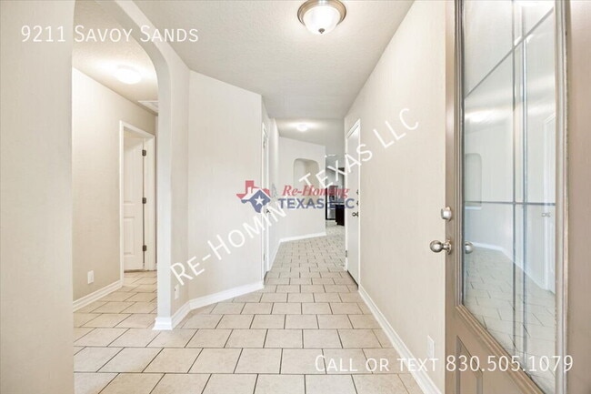 Building Photo - 9211 Savoy Sands