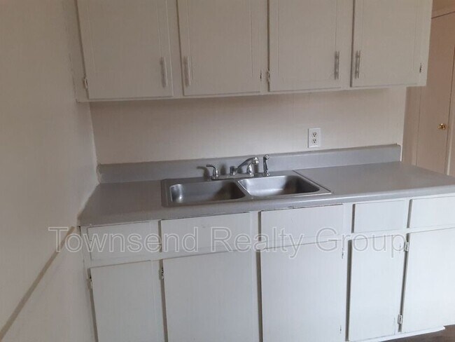 Building Photo - 2137 Lincoln Heights Ct