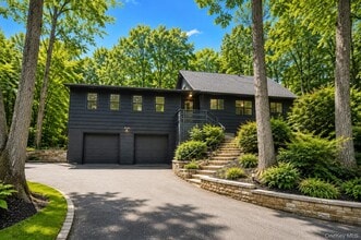 Building Photo - 111 Fleets Cove Rd