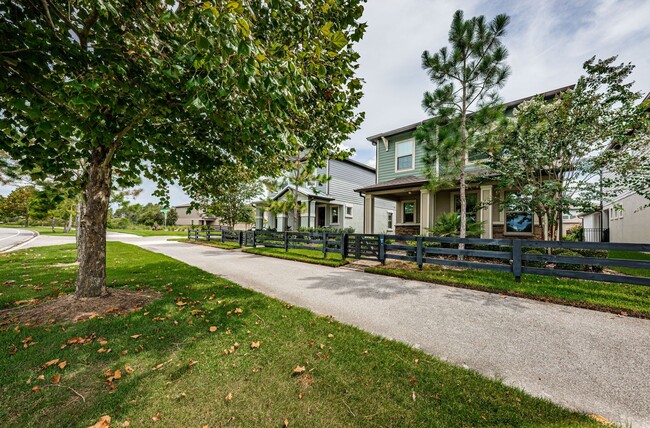Building Photo - Beautifully unique two story home in a gre...