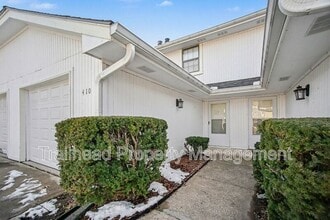 Building Photo - 410 NW Nottingham Ln