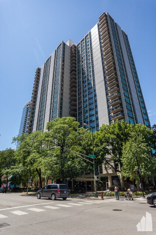 Building Photo - Amazing 1 Bed/1 Bath condo, in the old tow...